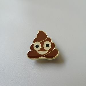 📍2/20$ Pile of Poo Emoji Enamel Pin NWOT